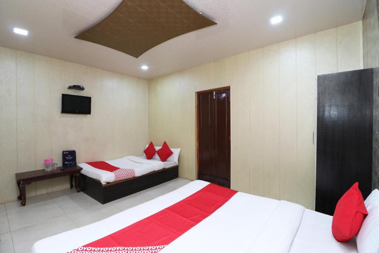 נייניטל Hotel Neelam Raj מראה חיצוני תמונה
