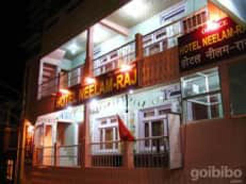 נייניטל Hotel Neelam Raj מראה חיצוני תמונה